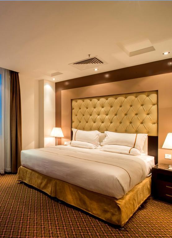 Al Yamama Palace Hotel Suites Rijád Kültér fotó
