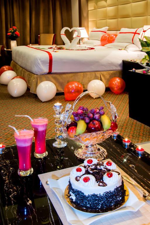 Al Yamama Palace Hotel Suites Rijád Szoba fotó